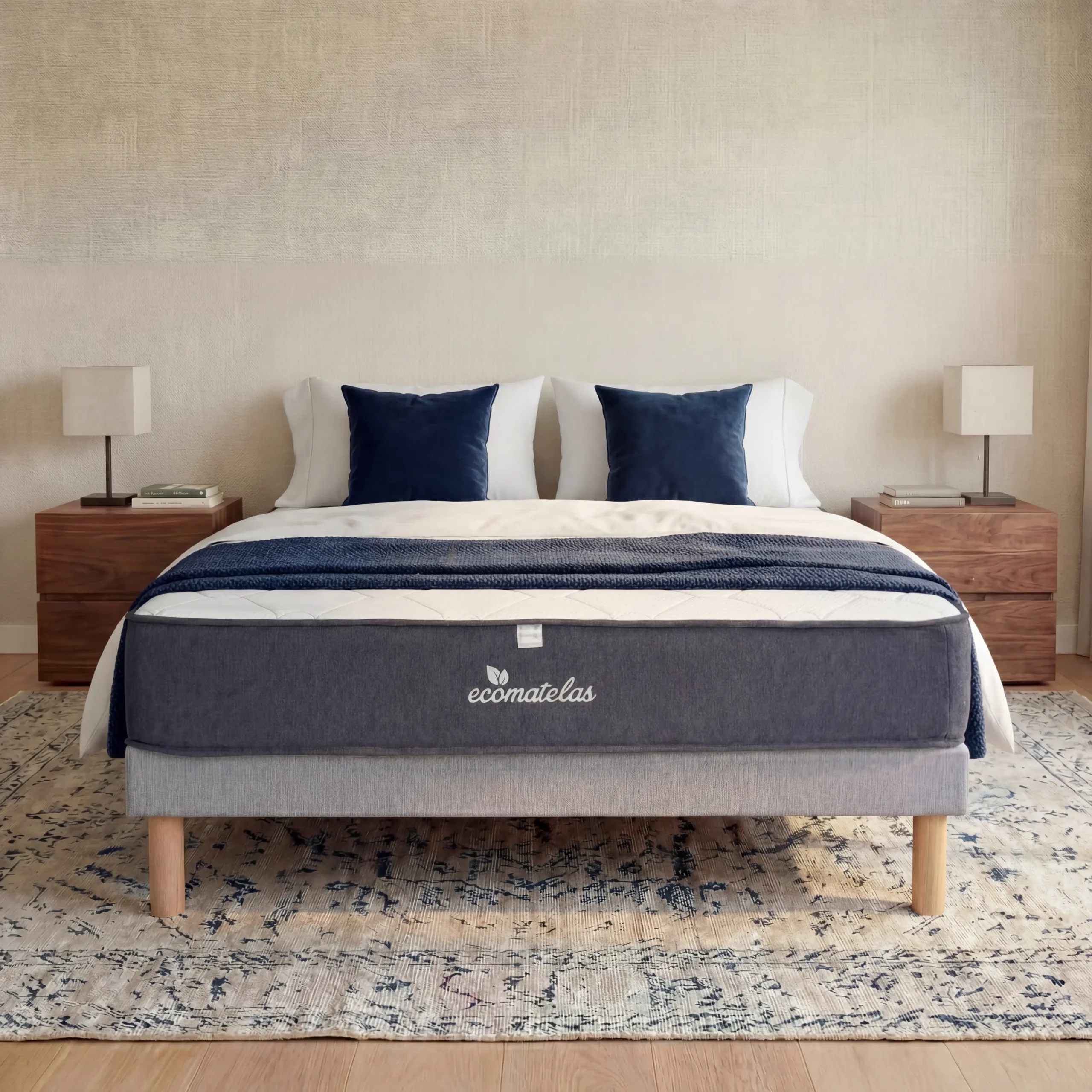 Matelas à ressorts ensachés Le Grand Rêve d'Ecomatelas dans une chambre